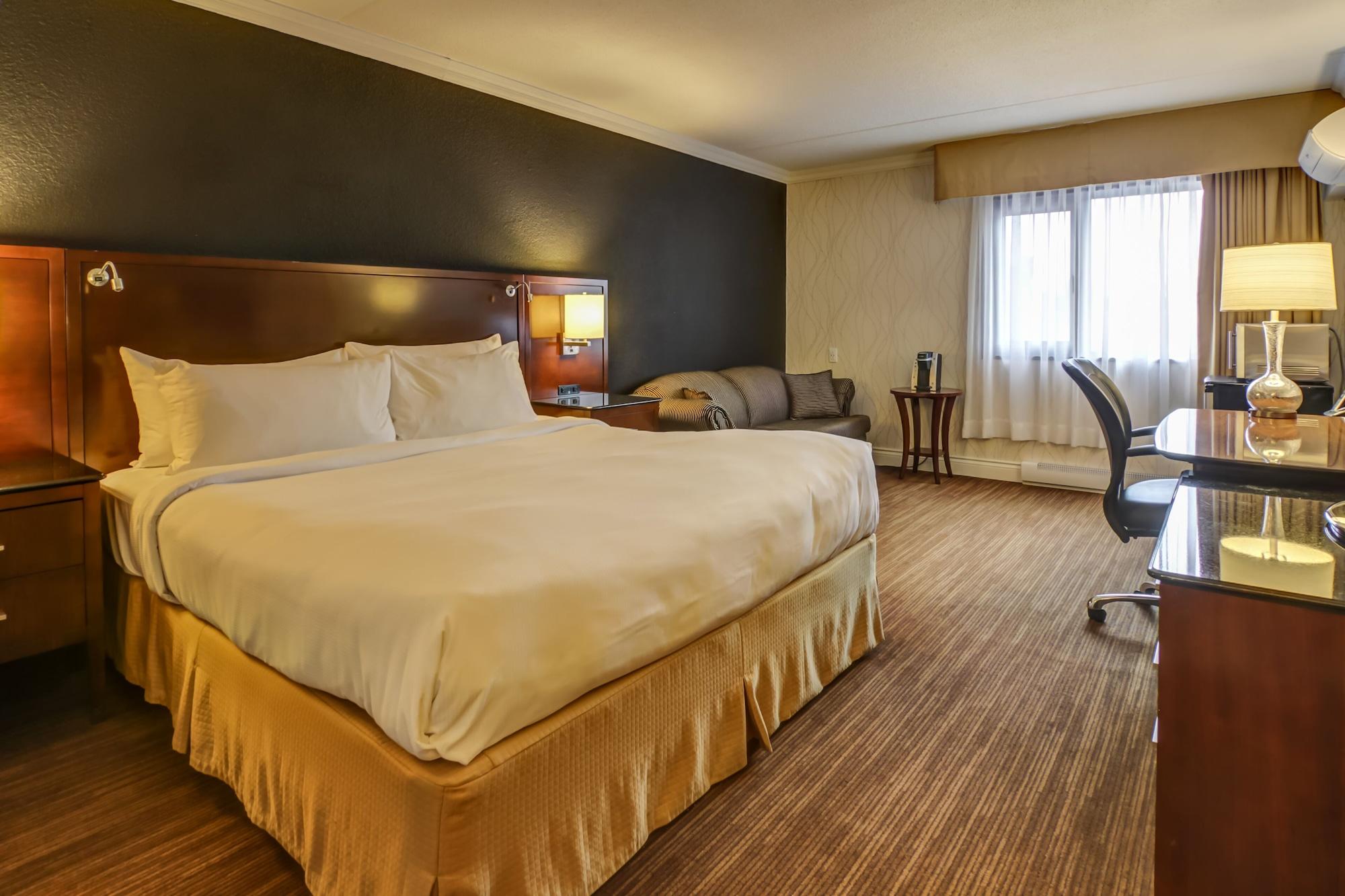 La Sagueneenne - Hotel Et Centre De Congres Chicoutimi エクステリア 写真