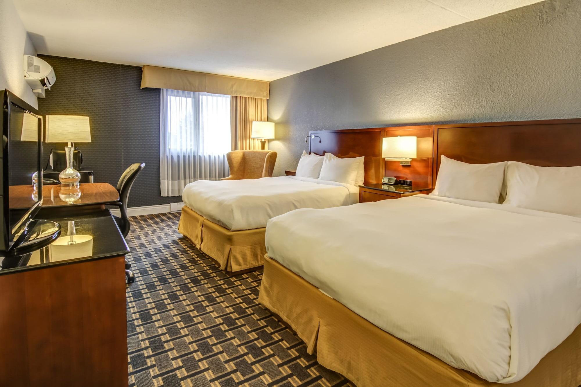 La Sagueneenne - Hotel Et Centre De Congres Chicoutimi エクステリア 写真