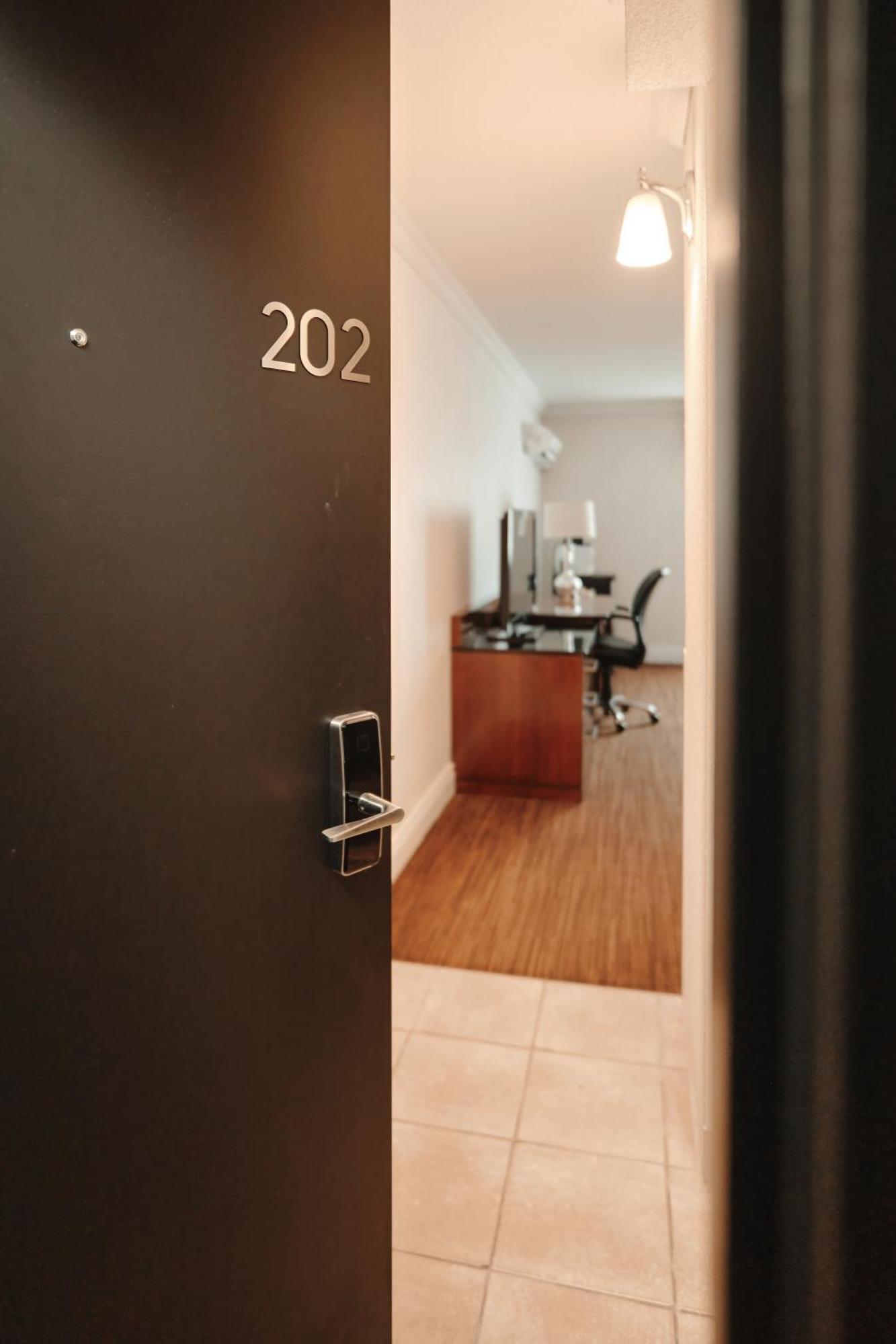 La Sagueneenne - Hotel Et Centre De Congres Chicoutimi エクステリア 写真